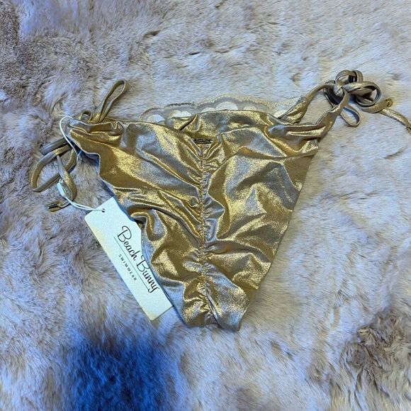 Beach Bunny skimpy bottom.. - Picture 2 of 6